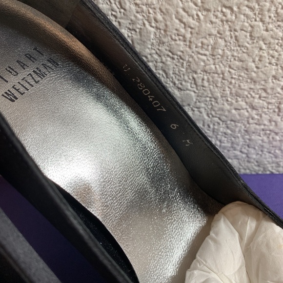 Stuart Weitzman Black Pump